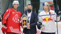 Salute im Coronazeitalter (c) GEPA
