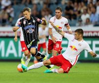 Stefan Hierlaender (Sturm), Dayot Upamecano (RBS) und Jonatan Soriano (RBS) (c) GEPA pictures Oberlaender